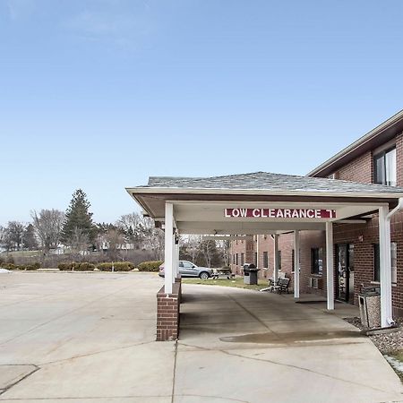 Econo Lodge Inn & Suites 더뷰크 외부 사진