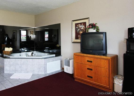 Econo Lodge Inn & Suites 더뷰크 객실 사진